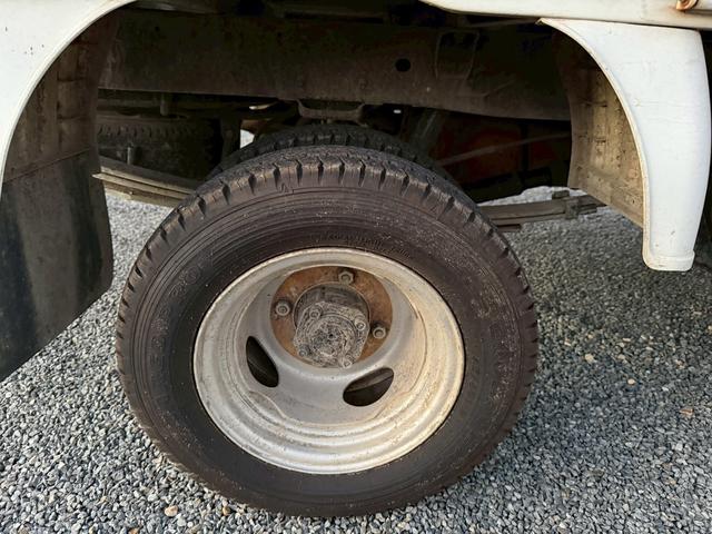 ボンゴトラック ワイドローＤＸ　ワンオーナー　４ＷＤ　ＭＴ　エアコン　パワーステアリング　パワーウィンドウ　運転席エアバッグ（18枚目）