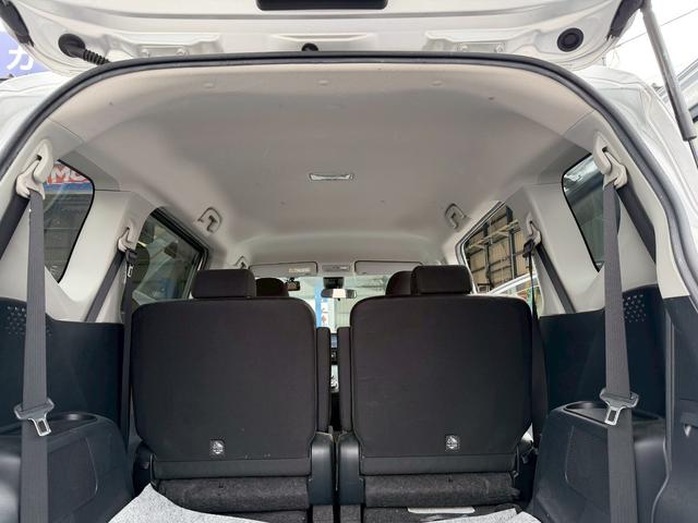 シエンタ Ｘ　４ＷＤ　ドライブレコーダー　バックカメラ　レーンアシスト　衝突被害軽減システム　両側スライド・片側電動　オートマチックハイビーム　スマートキー　電動格納ミラー　ＣＶＴ　アルミホイール（19枚目）