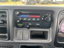サンバートラック ＴＣスーパーチャージャー　４ＷＤ　ＭＴ　エアコン　パワーステアリング　運転席エアバッグ　助手席エアバッグ　カセット（5枚目）