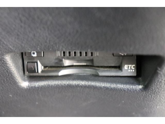 G Cuero 7人乗り 無事故車 7人乗り プッシュスタート 純正ナビ フルセグ DVD MSV BT バックカメラ トヨタセーフティセンス LDA オートハイビーム 両側パワースライドドア ETC LEDオートライト(18枚目)