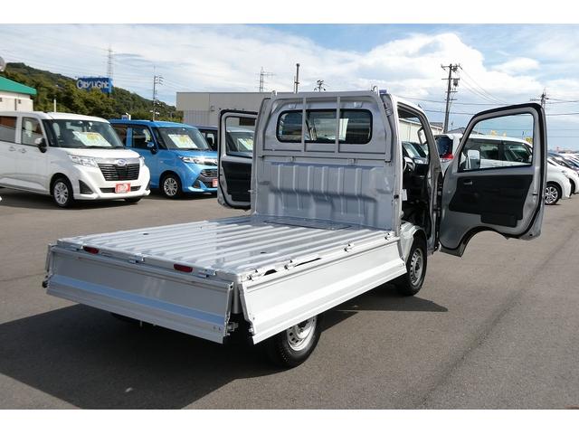 KCスペシャル 無事故車 4WD キーレスキー 純正ラジオ オートライト 衝突被害軽減システム レーンアシスト ヘッドライトレベライザー パワステ パワーウィンドウ ABS ESC Wエアバッグ(13枚目)
