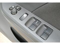 【電動格納式ミラー】車内からの角度調整はもちろん、ボタン一つでサイドミラーを格納してくれます！！ 5