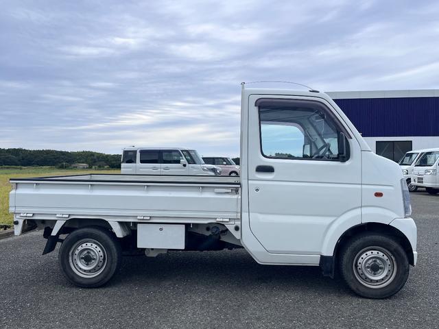 キャリイトラック ＫＣ　４ＷＤ　５ＭＴ　エアコン　パワーステアリング　スピーカー付ラジオ　三方開（6枚目）