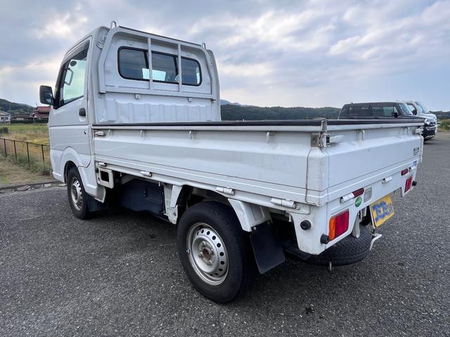 キャリイトラック KCエアコン・パワステ ☆保証2年付☆ 4WD 5MT エアコン パワーステアリング スピーカー付ラジオ ヘッドライトレベライザー エアーバック 三方開(7枚目)