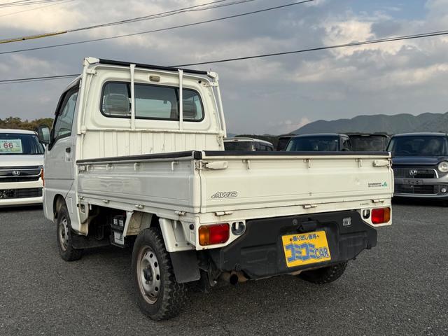 サンバートラック ＪＡ　５速ＭＴ　４ＷＤ　シガーソケット　三方開　運移転席エアバック純正ラジオ（9枚目）
