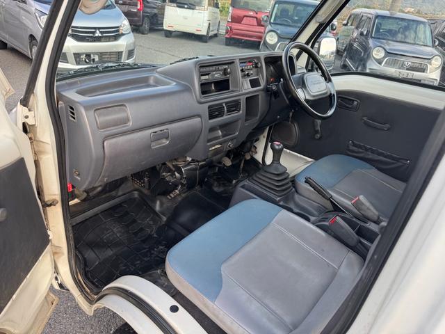 サンバートラック ＪＡ　５速ＭＴ　４ＷＤ　シガーソケット　三方開　運移転席エアバック純正ラジオ（12枚目）