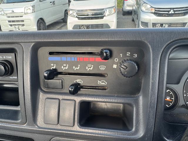 サンバートラック ＪＡ　５速ＭＴ　４ＷＤ　シガーソケット　三方開　運移転席エアバック純正ラジオ（15枚目）