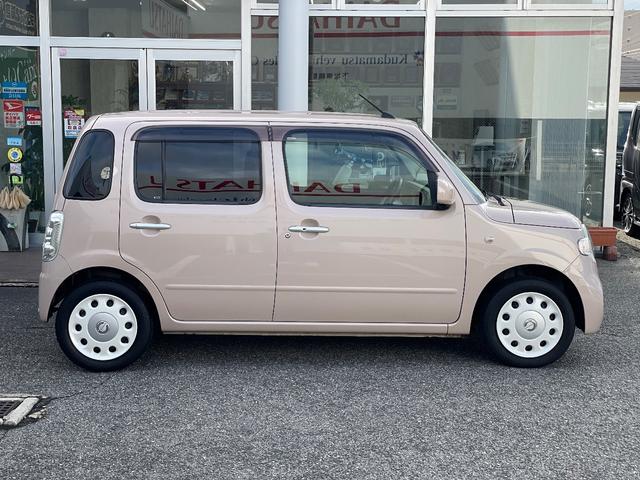 ミラココア ココアＸ　アイドリングストップ　ナビ地デジＴＶ　スマートキー　オートエアコン　ベンチシート　電動格納ドアミラー　ＡＢＳ　運転席・助手席エアバック（6枚目）