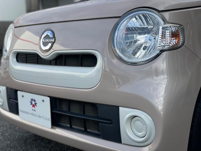 ミラココア ココアＸ　アイドリングストップ　ナビ地デジＴＶ　スマートキー　オートエアコン　ベンチシート　電動格納ドアミラー　ＡＢＳ　運転席・助手席エアバック（11枚目）