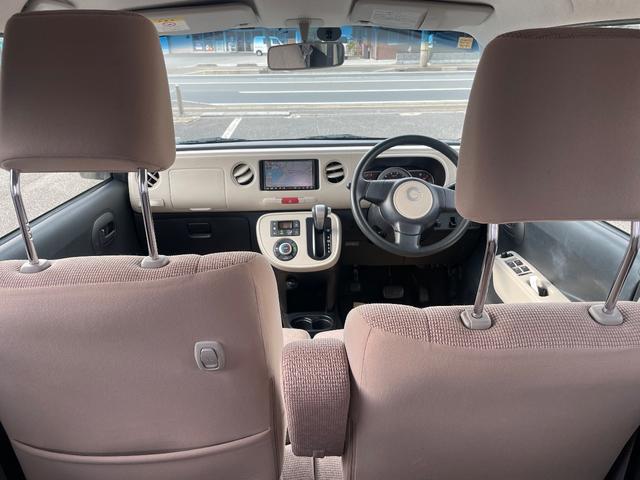 ミラココア ココアＸ　アイドリングストップ　ナビ地デジＴＶ　スマートキー　オートエアコン　ベンチシート　電動格納ドアミラー　ＡＢＳ　運転席・助手席エアバック（31枚目）