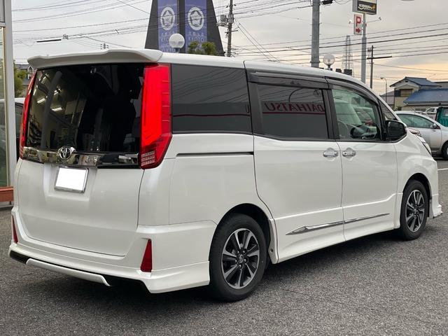 ノア Ｓｉ　ダブルバイビー　Ｓｉ　ＷｘＢ　モデリスタエアロ　アルパインナビ１１型ＥＸ１１Ｚ　フリップダウンモニター１２．８型ＰＸＨ１２Ｘ　ヴァレンティ　ＬＥＤテールランプＲＥＶＯ　衝突軽減ブレーキ　ＬＥＤライト　ＥＴＣ（5枚目）