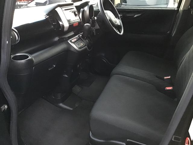 Ｎ－ＢＯＸカスタム Ｇ　ＳＳパッケージ　４ＷＤ．ＣＴＢＡ軽減ブレーキ．左右パワースライドドア．ＨＩＤ・横滑り防止・フルオートエアコン・ＵＳＢ．ＡＵＸ・アイドリングＳＴ．アルミ．ＨＯＮＤＡ純正Ｇａｔｈｅｒｓ（6枚目）