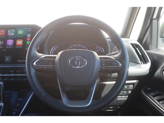 ノア ハイブリッドＳ－Ｚ　トヨタ認定中古車　フルセグ　メモリーナビ　ＤＶＤ再生　後席モニター　バックカメラ　衝突被害軽減システム　ＥＴＣ　ドラレコ　両側電動スライド　ＬＥＤヘッドランプ　乗車定員７人　３列シート　ワンオーナー（7枚目）