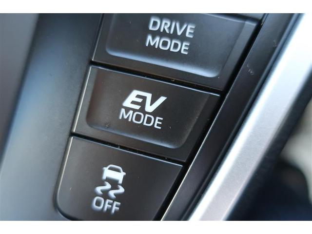 ノア ハイブリッドＳ－Ｚ　トヨタ認定中古車　フルセグ　メモリーナビ　ＤＶＤ再生　後席モニター　バックカメラ　衝突被害軽減システム　ＥＴＣ　ドラレコ　両側電動スライド　ＬＥＤヘッドランプ　乗車定員７人　３列シート　ワンオーナー（15枚目）