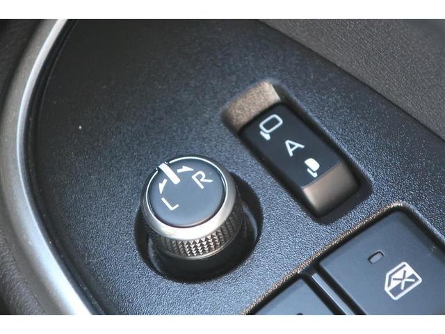 ノア ハイブリッドＳ－Ｚ　トヨタ認定中古車　フルセグ　メモリーナビ　ＤＶＤ再生　後席モニター　バックカメラ　衝突被害軽減システム　ＥＴＣ　ドラレコ　両側電動スライド　ＬＥＤヘッドランプ　乗車定員７人　３列シート　ワンオーナー（21枚目）