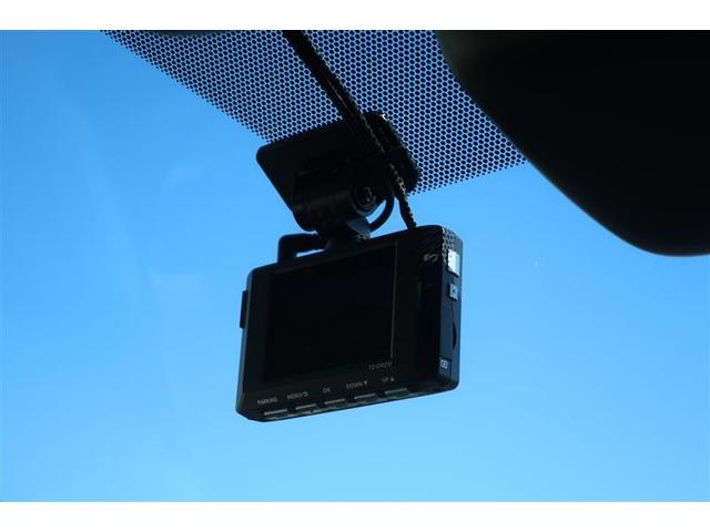 ノア ハイブリッドＳ－Ｚ　トヨタ認定中古車　フルセグ　メモリーナビ　ＤＶＤ再生　後席モニター　バックカメラ　衝突被害軽減システム　ＥＴＣ　ドラレコ　両側電動スライド　ＬＥＤヘッドランプ　乗車定員７人　３列シート　ワンオーナー（22枚目）