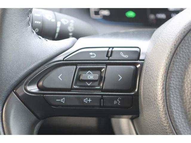 �X�e�A�����O�X�C�b�`���茳�ŉ��y����ł��܂��B