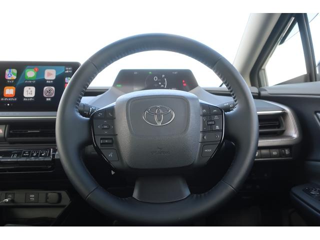 プリウス Ｚ　当社社用車　ロングラン保証１年付き　衝突被害軽減ブレーキ　オートマチックハイビーム　車線逸脱防止機能　クルーズコントロール　前後ドラレコ　ＬＥＤ　ＥＴＣ（8枚目）