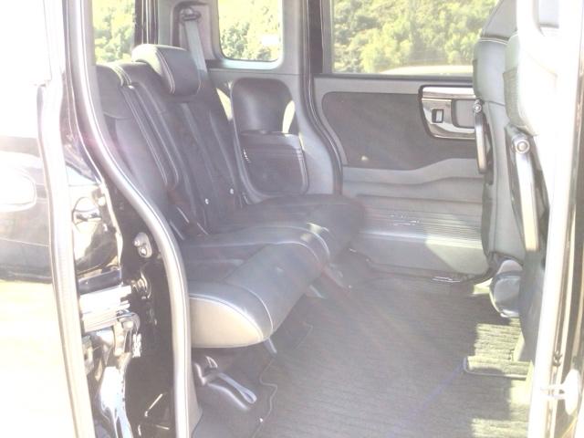 Ｎ－ＢＯＸカスタム Ｌターボ　ＬＥＤ・フルセグ・メモリナビ・バックカメラ・純正ＡＷ・シートヒーター・ＥＴＣ　地デジチューナー　衝突軽減ブレーキサポート　ＬＥＤヘッドライ　ターボエンジン　ＰＳ　カーテンエアバック　エアバック　ＵＳＢ（14枚目）