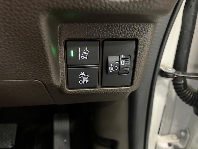 N-BOX L LED・フルセグ・メモリナビ・DVD・バックカメラ・片側電動ドア・ETC 衝突回避支援ブレーキ I-STOP クリソナ PW パワステ スマ-トキ- Bカメ 地デジTV ナビ&TV 横滑り防止 USB(7枚目)