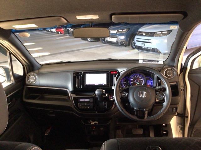 Ｎ－ＷＧＮカスタム Ｇ・Ｌパッケージ　ＨＩＤ・バックカメラ・純正アルミホイール・スマートキー・ＥＣＯスイッチ・ＥＴＣ　横滑り防止システム　スマートキー＆プッシュスタート　ベンチシ－ト　バックモニター　ＥＴＣ車載器　盗難防止システム　ＡＢＳ（16枚目）