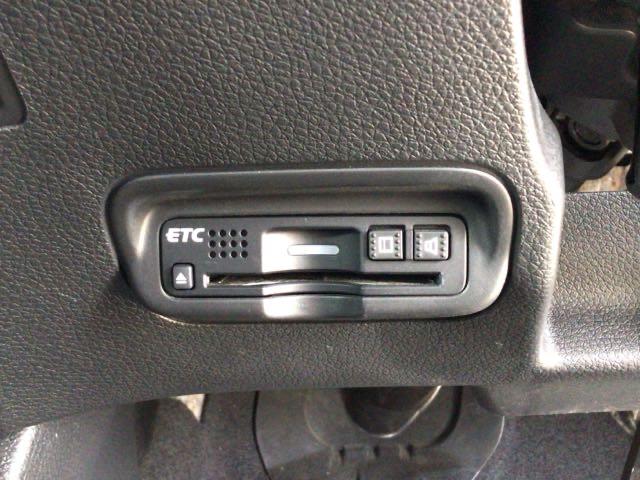 ヴェゼル ハイブリッドＸ・ホンダセンシング　ＬＥＤ・フルセグ・メモリナビ・バックカメラ・純正ＡＷ・ＵＳＢポート・ＥＴＣ　コーナーセンサー　地デジ　Ａクルーズ　Ｂモニ　スマキー　オートエアコン　ＶＳＡ　ＬＥＤヘッドライト　ＥＴＣ車載器　ＡＢＳ（10枚目）