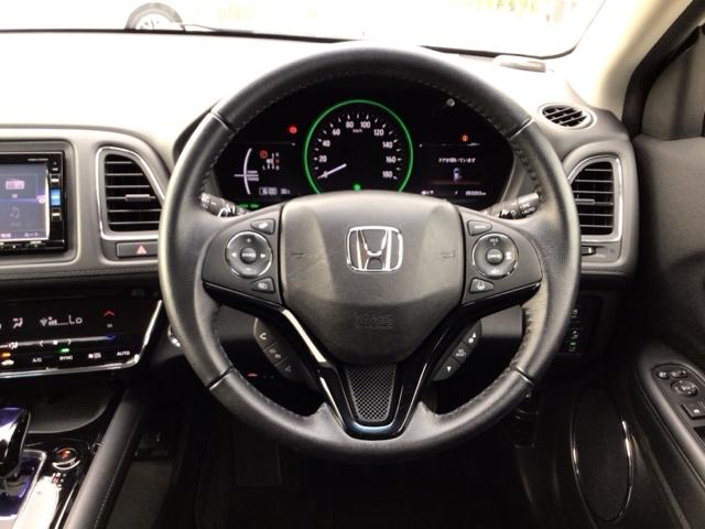 ヴェゼル ハイブリッドＸ・ホンダセンシング　ＬＥＤ・フルセグ・メモリナビ・バックカメラ・純正ＡＷ・ＵＳＢポート・ＥＴＣ　コーナーセンサー　地デジ　Ａクルーズ　Ｂモニ　スマキー　オートエアコン　ＶＳＡ　ＬＥＤヘッドライト　ＥＴＣ車載器　ＡＢＳ（17枚目）