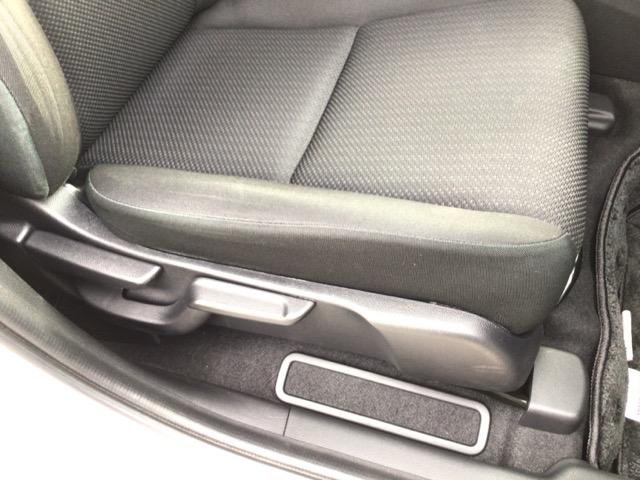 ヴェゼル ハイブリッドＸ・ホンダセンシング　ＬＥＤ・フルセグ・メモリナビ・バックカメラ・純正ＡＷ・ＵＳＢポート・ＥＴＣ　コーナーセンサー　地デジ　Ａクルーズ　Ｂモニ　スマキー　オートエアコン　ＶＳＡ　ＬＥＤヘッドライト　ＥＴＣ車載器　ＡＢＳ（21枚目）