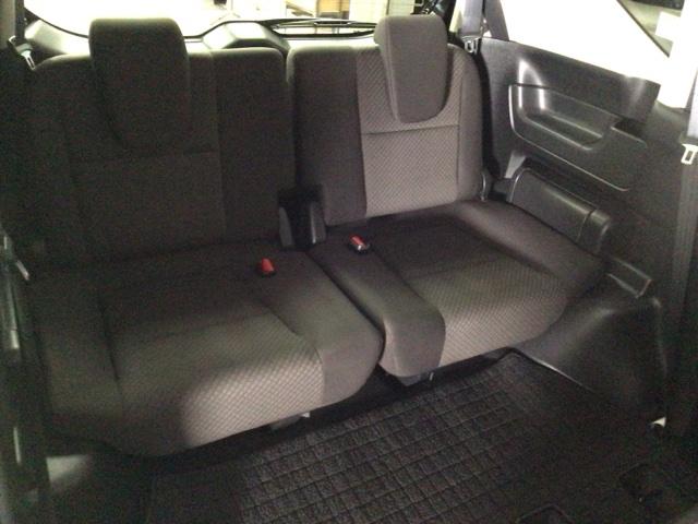 フリード Ｇ　ＬＥＤ・フルセグ・メモリナビ・バックカメラ・両側電動ドア・シートヒーター・ＥＴＣ　Ａクルーズ　３列シート　ＬＥＤヘッドライト　パワーウインドウ　地デジ　Ｒカメラ　イモビ　ＶＳＡ　ＵＳＢ　エアコン（14枚目）