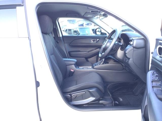 ヴェゼル ｅ：ＨＥＶＸ　ＬＥＤ・衝突軽減ブレーキ・フルセグ・メモリナビ・純正ＡＷ・ＵＳＢポート・ＥＴＣ　前後障害物センサー　ＡＡＣ　イモビライザー　スマ－トキ－　誤発進抑制　ＰＷ　クルコン　ＥＳＣ　ＥＴＣ装備　キーフリー（15枚目）