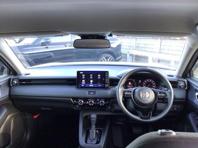 ヴェゼル ｅ：ＨＥＶＸ　ＬＥＤ・衝突軽減ブレーキ・フルセグ・メモリナビ・純正ＡＷ・ＵＳＢポート・ＥＴＣ　前後障害物センサー　ＡＡＣ　イモビライザー　スマ－トキ－　誤発進抑制　ＰＷ　クルコン　ＥＳＣ　ＥＴＣ装備　キーフリー（16枚目）