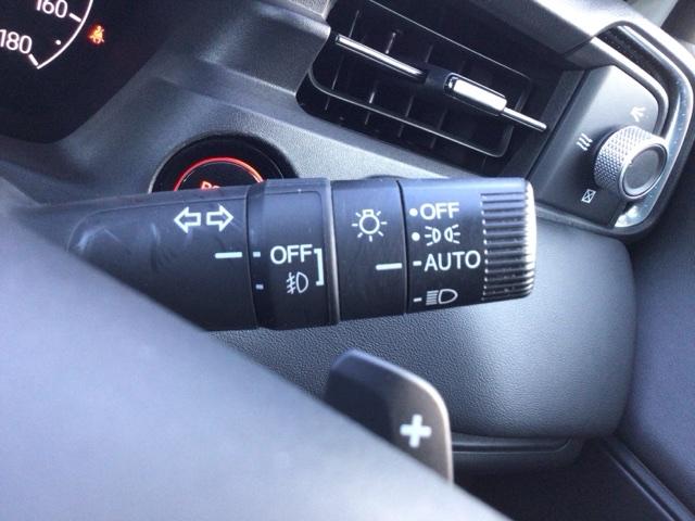 ヴェゼル ｅ：ＨＥＶＸ　ＬＥＤ・衝突軽減ブレーキ・フルセグ・メモリナビ・純正ＡＷ・ＵＳＢポート・ＥＴＣ　前後障害物センサー　ＡＡＣ　イモビライザー　スマ－トキ－　誤発進抑制　ＰＷ　クルコン　ＥＳＣ　ＥＴＣ装備　キーフリー（22枚目）