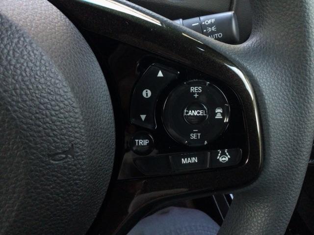 Ｎ－ＢＯＸカスタム Ｇ・ＥＸホンダセンシング　ＬＥＤ・フルセグ・メモリナビ・バックカメラ・純正ＡＷ・片側電動ドア・ＥＴＣ　衝突被害軽減装置　エアコン　盗難防止システム　ＰＷ　両側スライド片側電動ドア　キーフリーシステム　ナビＴＶ　サイドエアバッグ（5枚目）