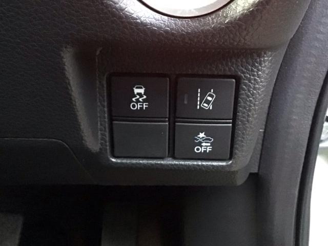 Ｎ－ＢＯＸカスタム Ｇ・ＥＸホンダセンシング　ＬＥＤ・フルセグ・メモリナビ・バックカメラ・純正ＡＷ・片側電動ドア・ＥＴＣ　衝突被害軽減装置　エアコン　盗難防止システム　ＰＷ　両側スライド片側電動ドア　キーフリーシステム　ナビＴＶ　サイドエアバッグ（7枚目）