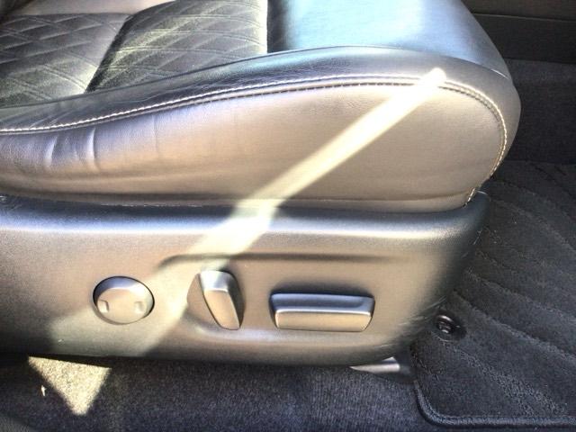 ハリアー プレミアム　ＬＥＤ・フルセグ・メモリナビ・ＤＶＤ・バックカメラ・純正ＡＷ・ＥＴＣ　クルーズＣ　Ｂカメラ　電動パワーシート　ＬＥＤライト　横滑り防止機能　オートエアコン　Ａストップ　エアバッグ　パワーウィンドウ（10枚目）