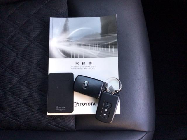 ハリアー プレミアム　ＬＥＤ・フルセグ・メモリナビ・ＤＶＤ・バックカメラ・純正ＡＷ・ＥＴＣ　クルーズＣ　Ｂカメラ　電動パワーシート　ＬＥＤライト　横滑り防止機能　オートエアコン　Ａストップ　エアバッグ　パワーウィンドウ（19枚目）