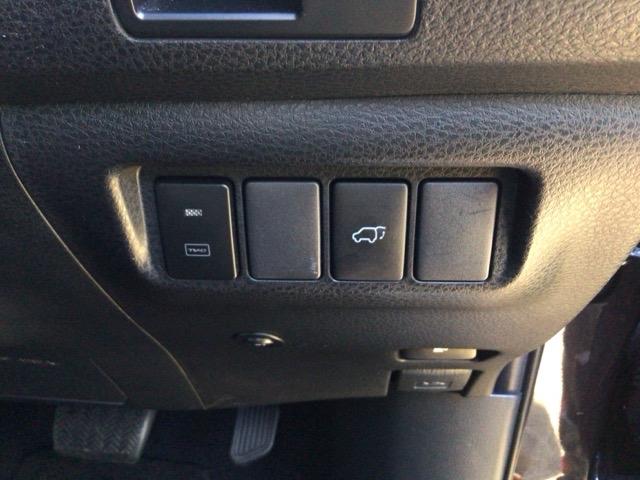 ハリアー プレミアム　ＬＥＤ・フルセグ・メモリナビ・ＤＶＤ・バックカメラ・純正ＡＷ・ＥＴＣ　クルーズＣ　Ｂカメラ　電動パワーシート　ＬＥＤライト　横滑り防止機能　オートエアコン　Ａストップ　エアバッグ　パワーウィンドウ（33枚目）