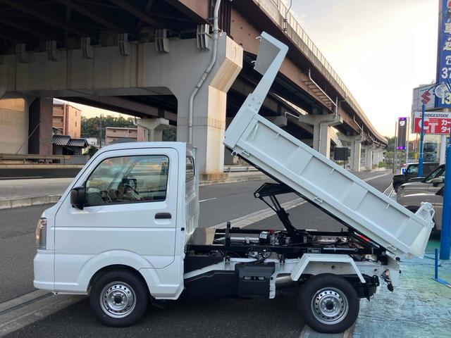 キャリイトラック 頑丈ダンプ 4WD 届け出済み未使用車 オートマ車 エアコン パワステ パワーウィンドウ キーレス オートライト ラジオ Wエアバッグ レーダーブレーキ(24枚目)
