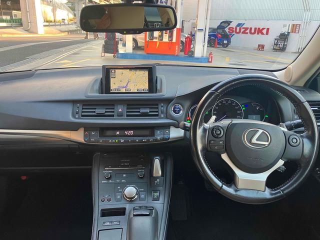 ＣＴ ＣＴ２００ｈ　バージョンＣ　ＤＳＲＣ　バックカメラ　ナビ　ＴＶ　Ｂｌｕ－ｒａｙ　クリアランスソナー　オートクルーズコントロール　オートライト　パワーシート　スマートキー　アイドリングストップ　シートヒーター（2枚目）