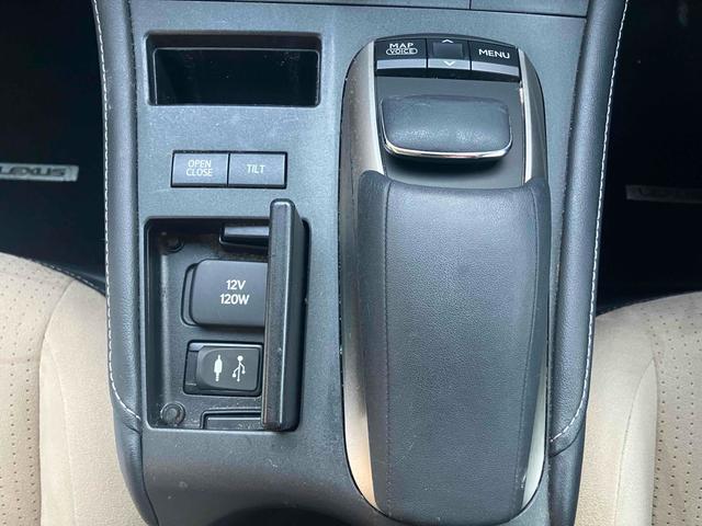 ＣＴ ＣＴ２００ｈ　バージョンＣ　ＤＳＲＣ　バックカメラ　ナビ　ＴＶ　Ｂｌｕ－ｒａｙ　クリアランスソナー　オートクルーズコントロール　オートライト　パワーシート　スマートキー　アイドリングストップ　シートヒーター（8枚目）