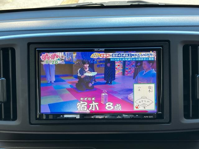 Ｎ－ＯＮＥ Ｇ　ＥＴＣ　ナビ　フルセグＴＶ　ＣＤ　ＤＶＤ　オートエアコン　スマートキー　電動格納ミラー　ベンチシート　アイドリングストップ　ＡＢＳ　横滑り防止装置　盗難防止システム　パワーウィンドウ　パワステ（7枚目）