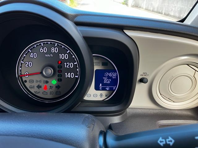 Ｎ－ＯＮＥ Ｇ　ＥＴＣ　ナビ　フルセグＴＶ　ＣＤ　ＤＶＤ　オートエアコン　スマートキー　電動格納ミラー　ベンチシート　アイドリングストップ　ＡＢＳ　横滑り防止装置　盗難防止システム　パワーウィンドウ　パワステ（11枚目）