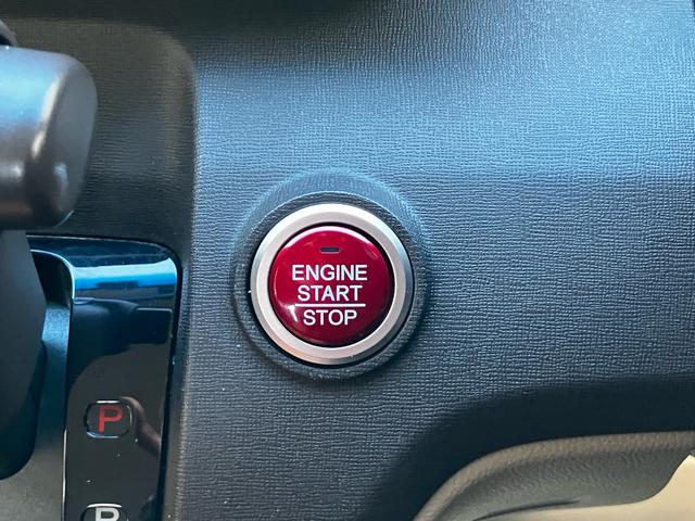 Ｎ－ＯＮＥ Ｇ　ＥＴＣ　ナビ　フルセグＴＶ　ＣＤ　ＤＶＤ　オートエアコン　スマートキー　電動格納ミラー　ベンチシート　アイドリングストップ　ＡＢＳ　横滑り防止装置　盗難防止システム　パワーウィンドウ　パワステ（14枚目）