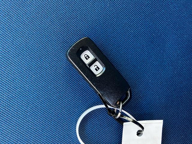 Ｎ－ＯＮＥ Ｇ　ＥＴＣ　ナビ　フルセグＴＶ　ＣＤ　ＤＶＤ　オートエアコン　スマートキー　電動格納ミラー　ベンチシート　アイドリングストップ　ＡＢＳ　横滑り防止装置　盗難防止システム　パワーウィンドウ　パワステ（15枚目）