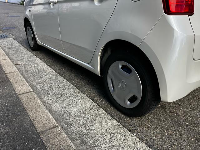 Ｎ－ＯＮＥ Ｇ　ＥＴＣ　ナビ　フルセグＴＶ　ＣＤ　ＤＶＤ　オートエアコン　スマートキー　電動格納ミラー　ベンチシート　アイドリングストップ　ＡＢＳ　横滑り防止装置　盗難防止システム　パワーウィンドウ　パワステ（28枚目）