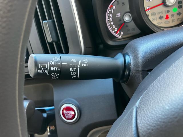 Ｎ－ＯＮＥ Ｇ　ＥＴＣ　ナビ　フルセグＴＶ　ＣＤ　ＤＶＤ　オートエアコン　スマートキー　電動格納ミラー　ベンチシート　アイドリングストップ　ＡＢＳ　横滑り防止装置　盗難防止システム　パワーウィンドウ　パワステ（45枚目）