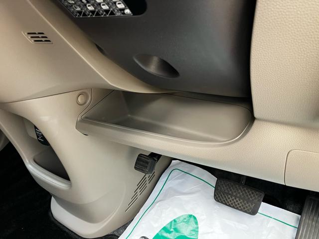 Ｎ－ＯＮＥ Ｇ　ＥＴＣ　ナビ　フルセグＴＶ　ＣＤ　ＤＶＤ　オートエアコン　スマートキー　電動格納ミラー　ベンチシート　アイドリングストップ　ＡＢＳ　横滑り防止装置　盗難防止システム　パワーウィンドウ　パワステ（48枚目）