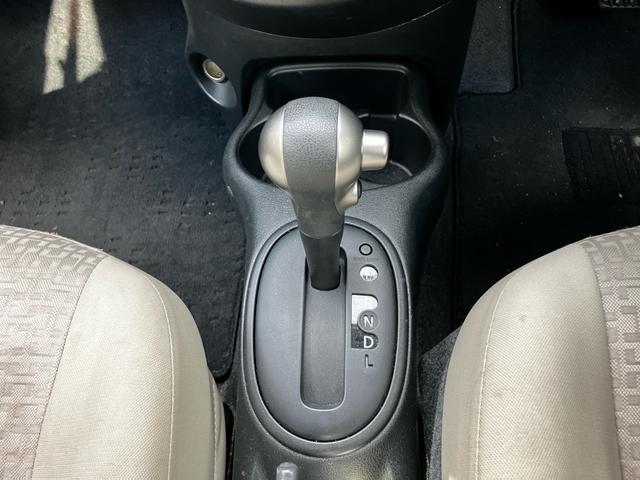 マーチ １２Ｇ　ＥＴＣ　ナビ　バックカメラ　フルセグＴＶ　Ｂｌｕｅｔｏｏｔｈ　ＣＤ　ＤＶＤ　ミュージックプレイヤー接続可　オートエアコン　スマートキー　電動格納ミラー　ＡＷ１４インチ　フォグライト（14枚目）