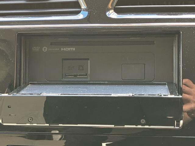 ランディ ２．０Ｇ　Ｓ－ハイブリッド　ワンオーナー　禁煙車　衝突被害軽減システム　レーンアシスト　両側パワスラ　ドラレコ　ＥＴＣ　ナビ　後席モニター　全周囲カメラ　フルセグＴＶ　Ｂｌｕｅｔｏｏｔｈ　ＣＤ　ＤＶＤ　コーナーセンサー　ＡＷ（12枚目）