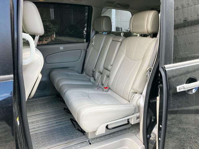 ランディ ２．０Ｇ　Ｓ－ハイブリッド　ワンオーナー　禁煙車　衝突被害軽減システム　レーンアシスト　両側パワスラ　ドラレコ　ＥＴＣ　ナビ　後席モニター　全周囲カメラ　フルセグＴＶ　Ｂｌｕｅｔｏｏｔｈ　ＣＤ　ＤＶＤ　コーナーセンサー　ＡＷ（28枚目）